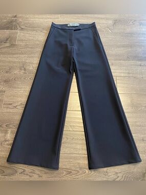 Excellent Condition Gorgeous Greta Constantine Wide-Leg Black Dress Pants Size S